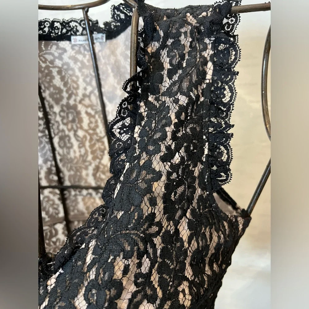 Nanette Lepore Rich Bouquet Black Lace Top Button Front 10 XE - Picture 4 of 6